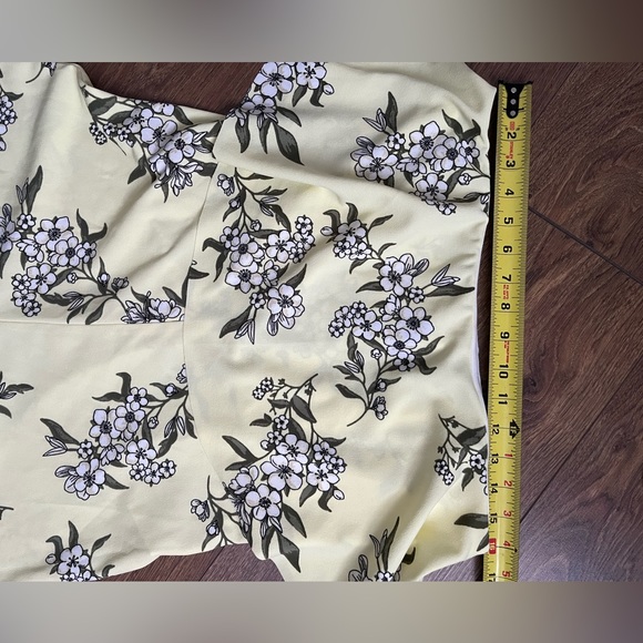 Jumpsuit - Picture 3 of 4